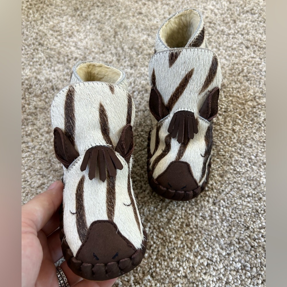 NWOT Donsje Baby Kapi Exclusive Booties | Zebra Striped Cow Hair 🦓